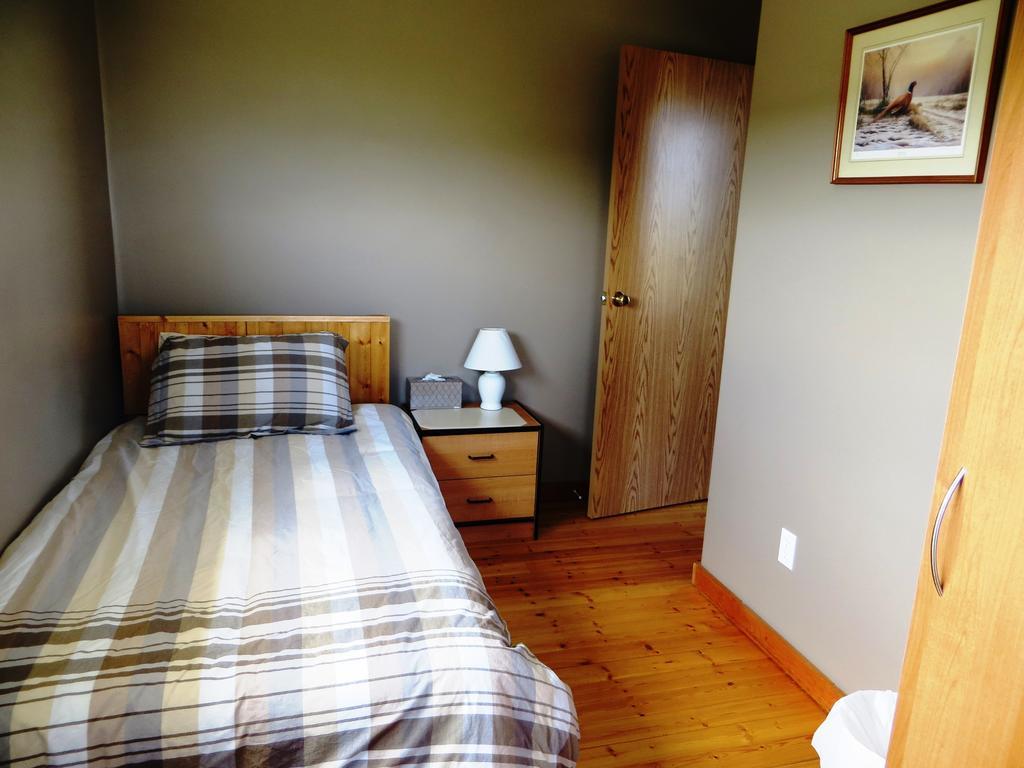 Foxlake Retreat Hanna Habitación foto