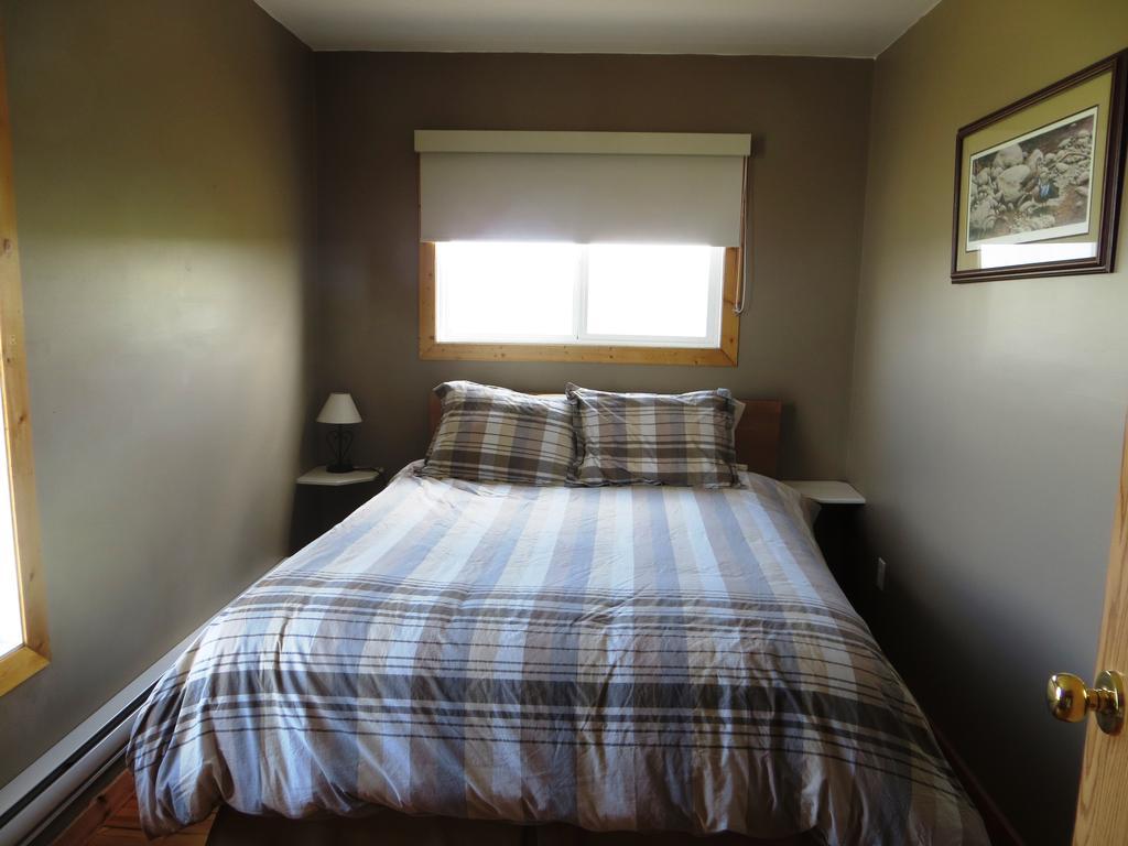 Foxlake Retreat Hanna Habitación foto
